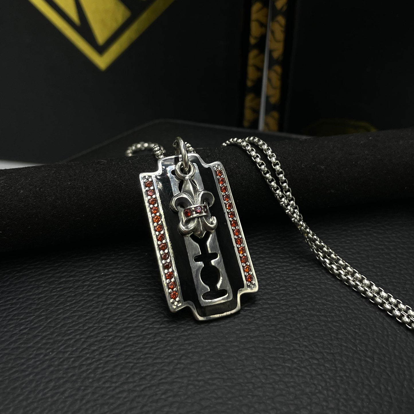 COLLAR ROYAL CRIMSON (PLATA 925)