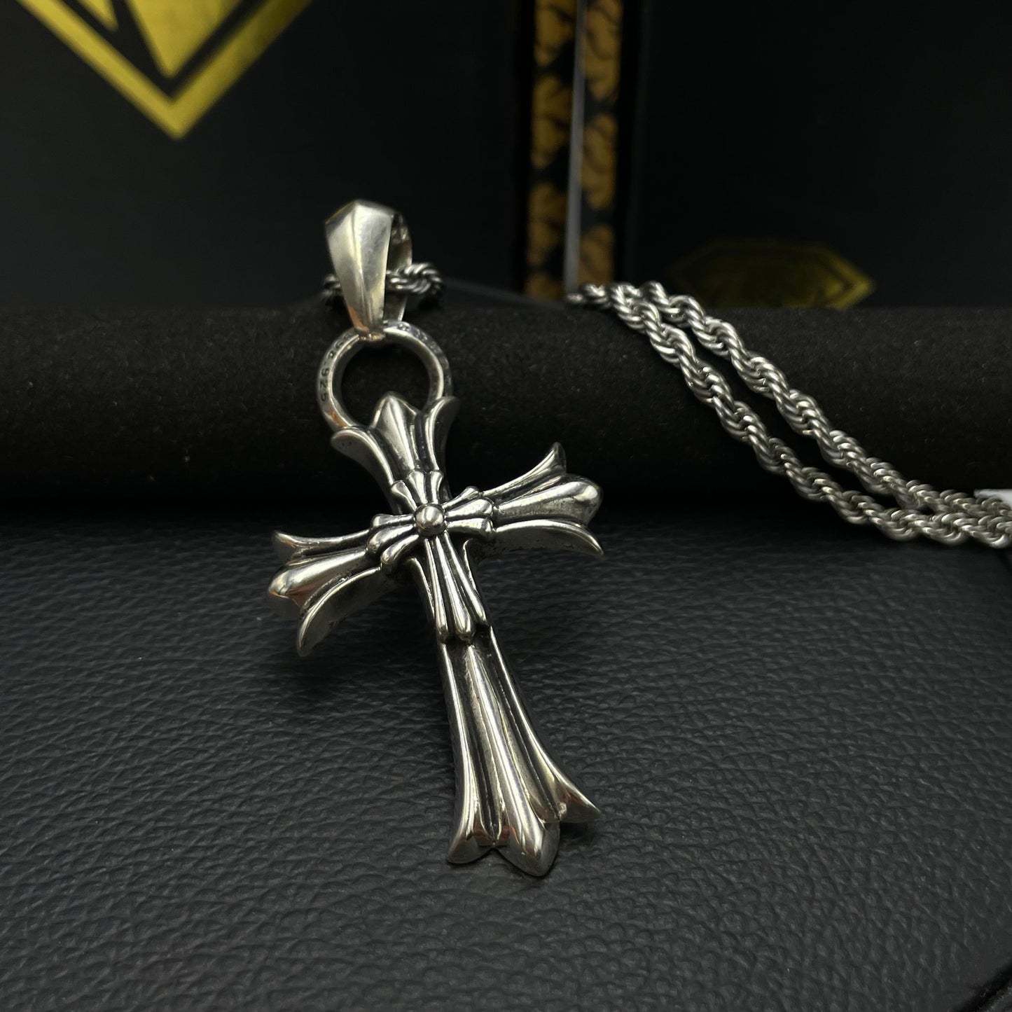 COLLAR DIVINE CROSS PLATA 925
