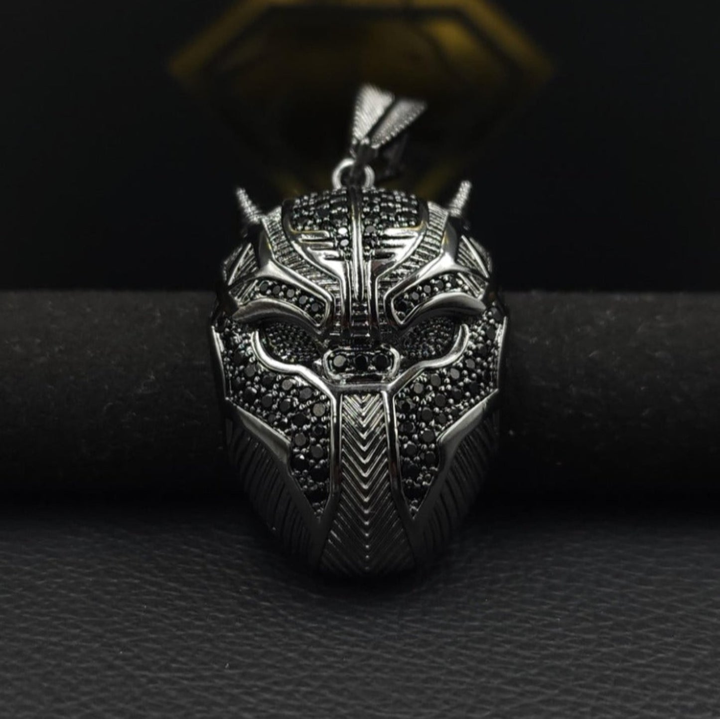 COLLAR PANTERA NEGRA